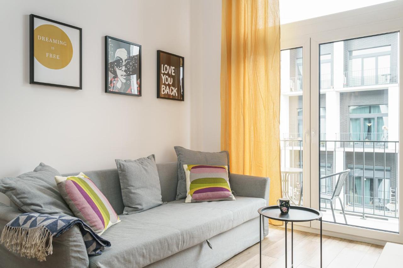 Rentplanet - Apartamenty Zarembowicza Vratislav Exteriér fotografie