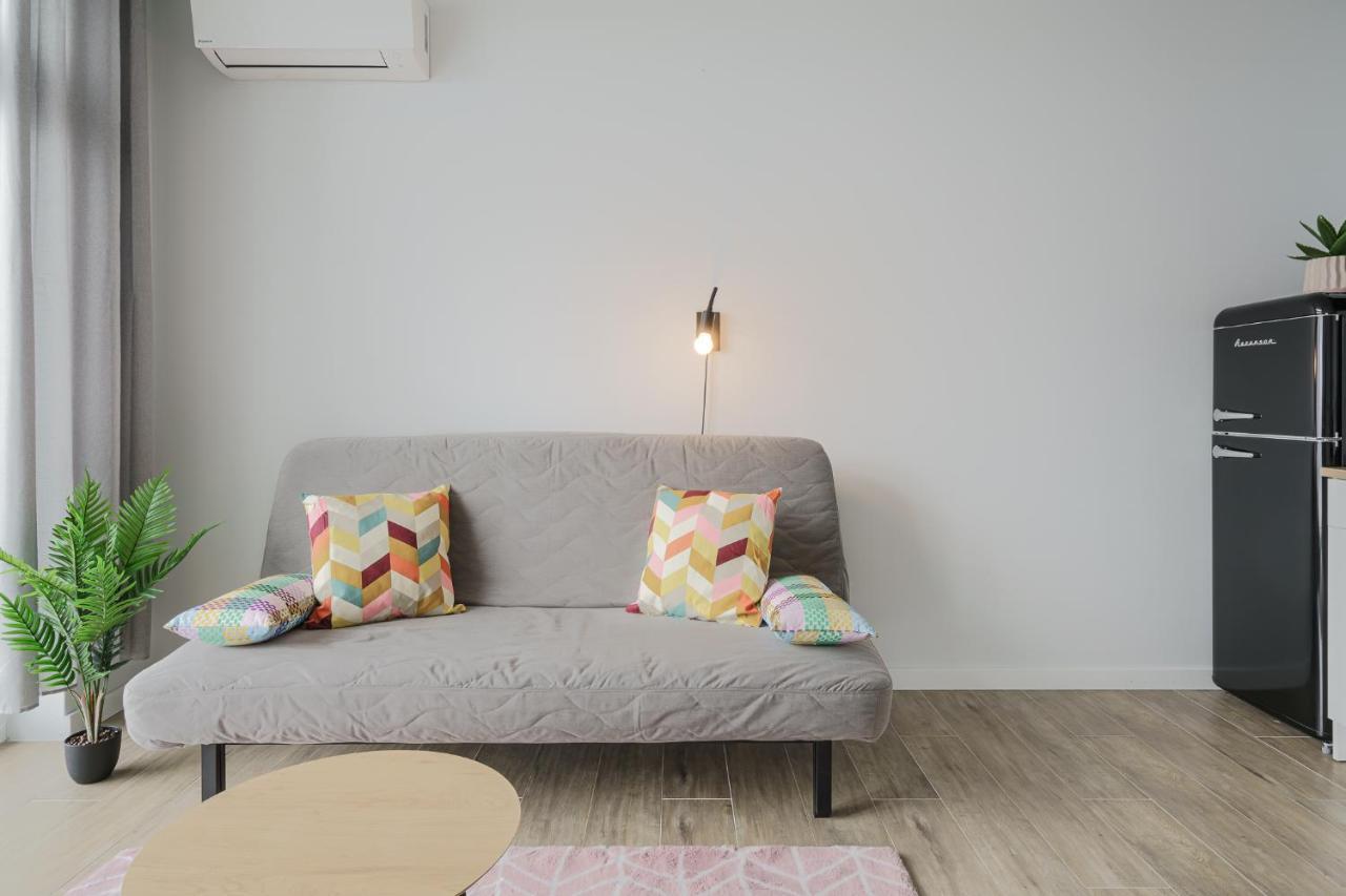 Rentplanet - Apartamenty Zarembowicza Vratislav Exteriér fotografie