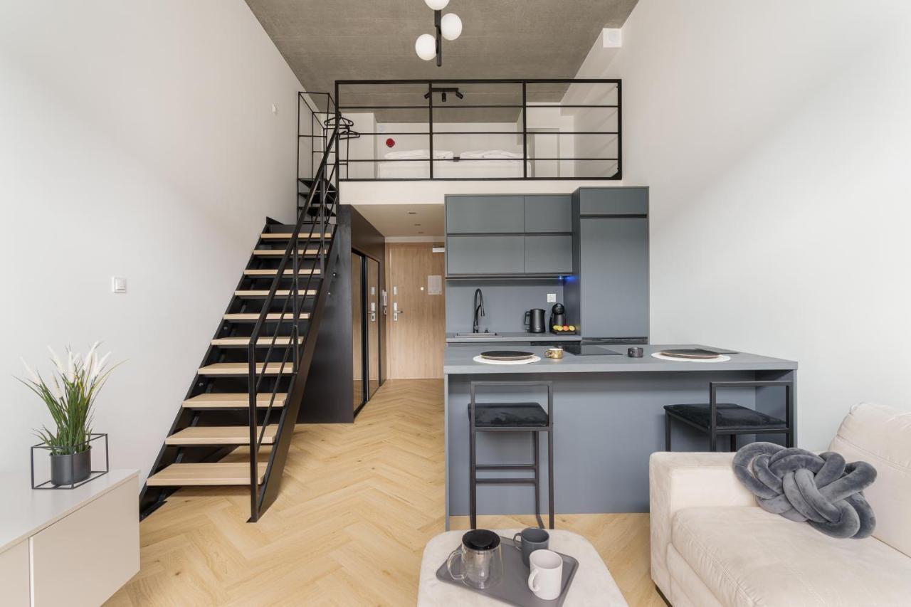 Rentplanet - Apartamenty Zarembowicza Vratislav Exteriér fotografie