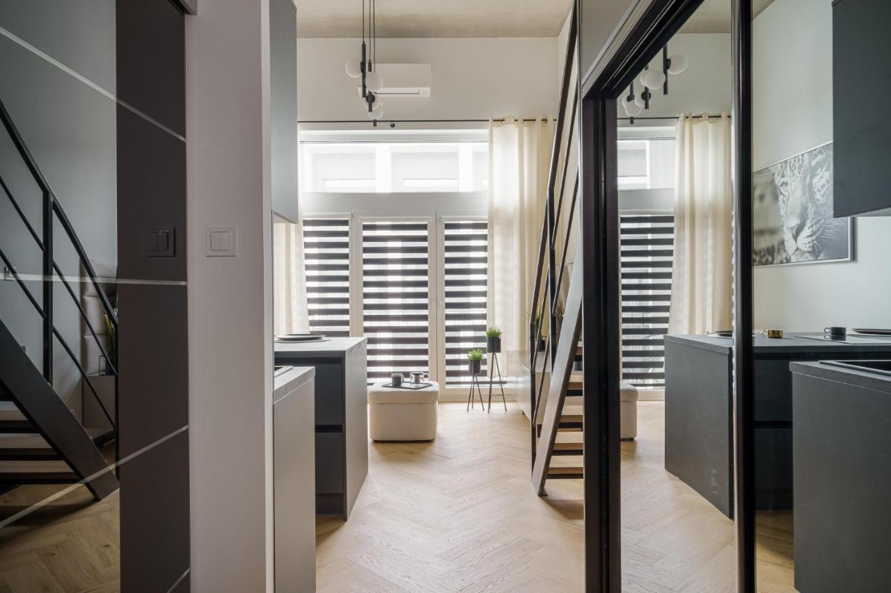 Rentplanet - Apartamenty Zarembowicza Vratislav Exteriér fotografie