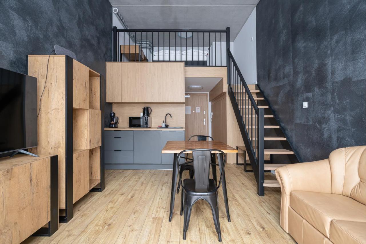 Rentplanet - Apartamenty Zarembowicza Vratislav Exteriér fotografie