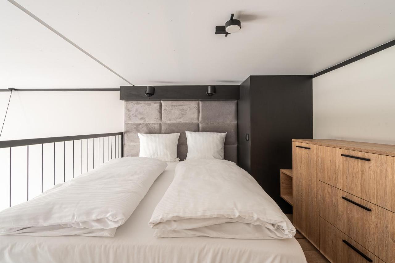 Rentplanet - Apartamenty Zarembowicza Vratislav Exteriér fotografie