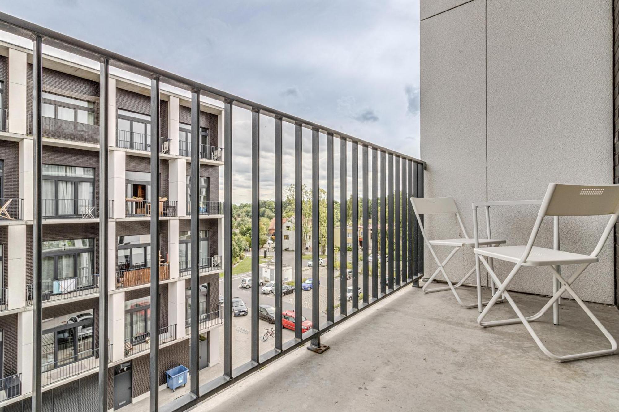 Rentplanet - Apartamenty Zarembowicza Vratislav Exteriér fotografie
